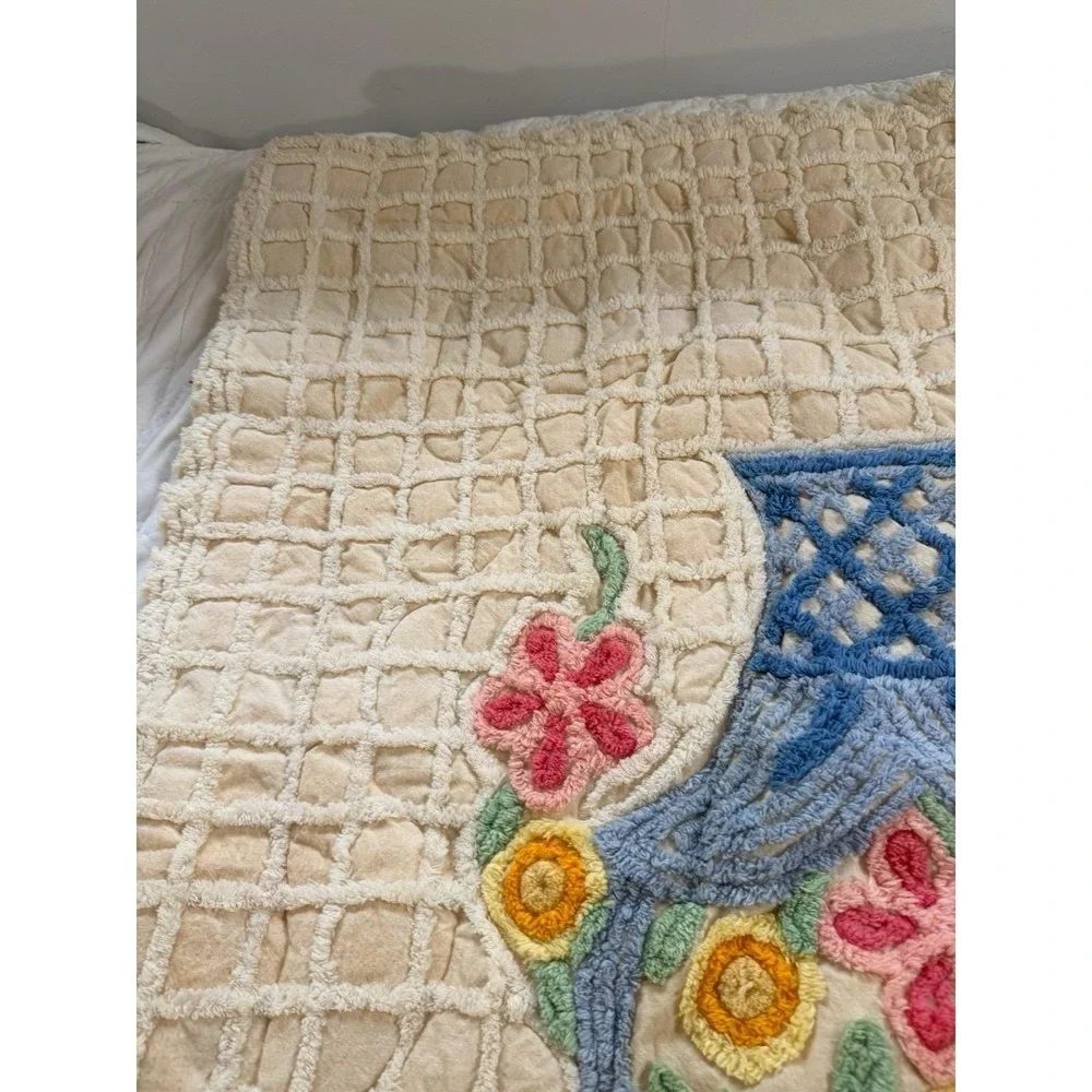 Vintage Chenille Flower Basket Small Throw Blanket 50x40